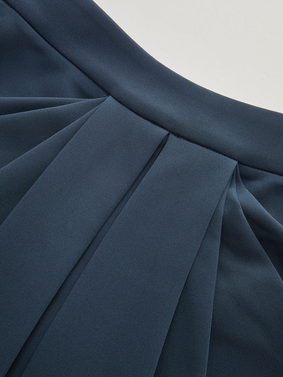 Maxirock mit Falten und mittelhohem Bund 