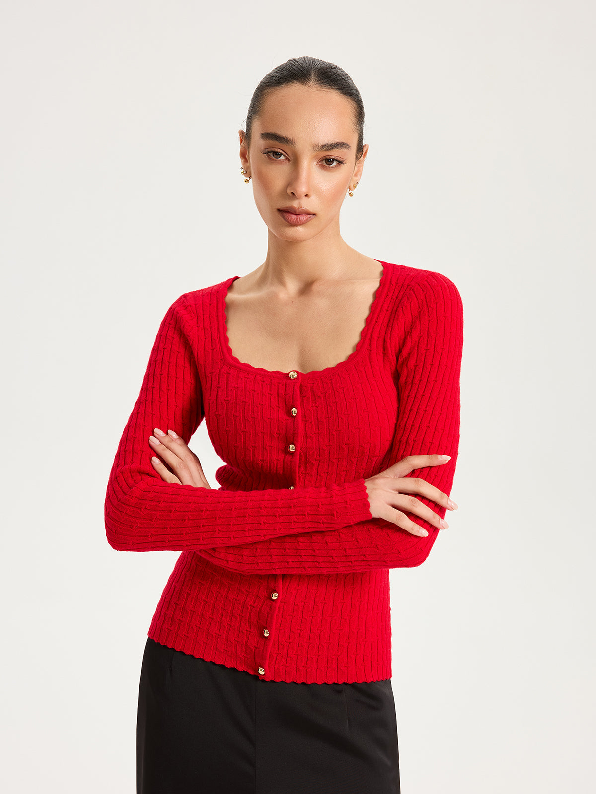 Cardigan en tricot torsadé mélangé de laine, boutons métalliques