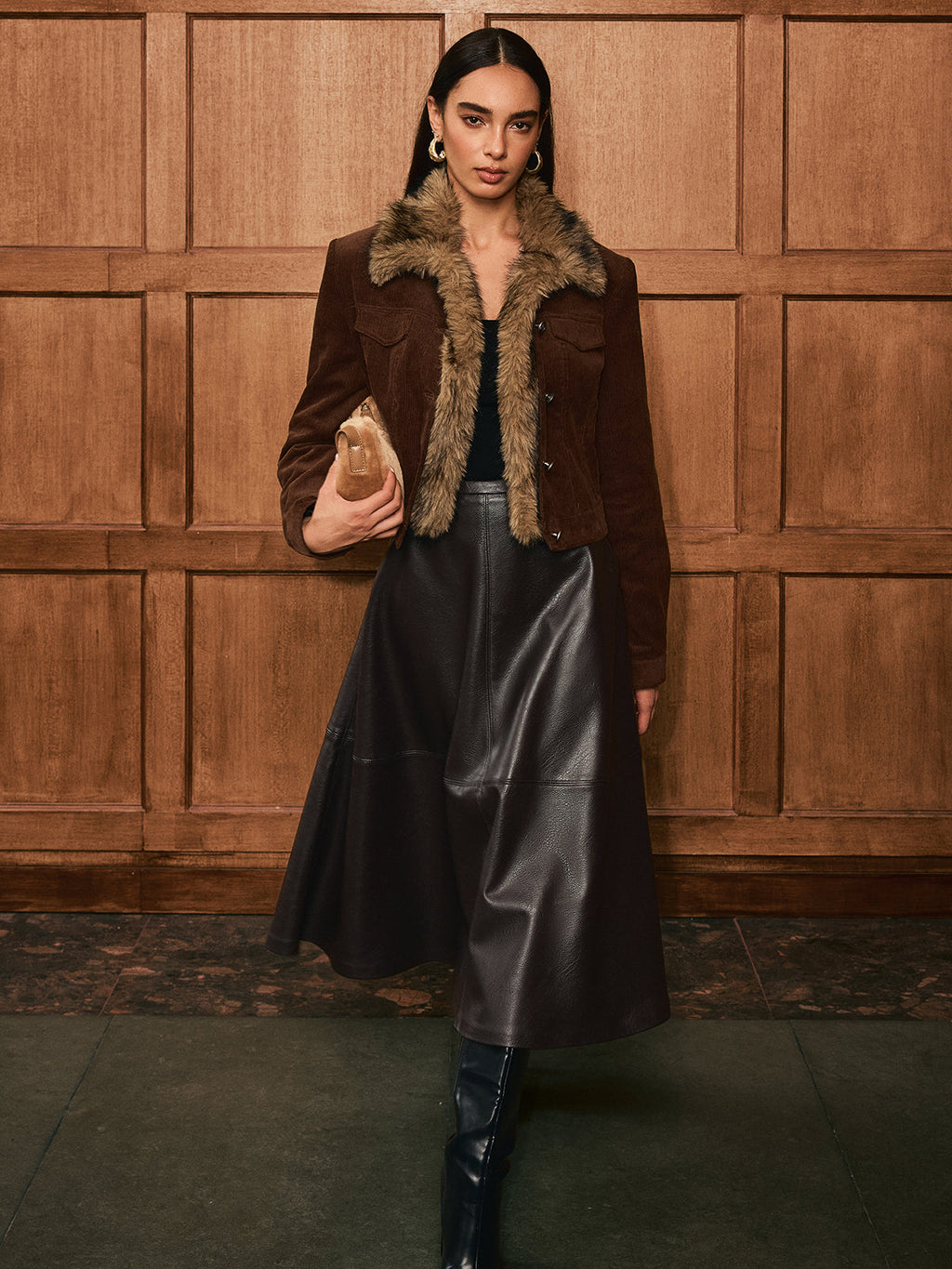 Veste en velours côtelé à col en fausse fourrure