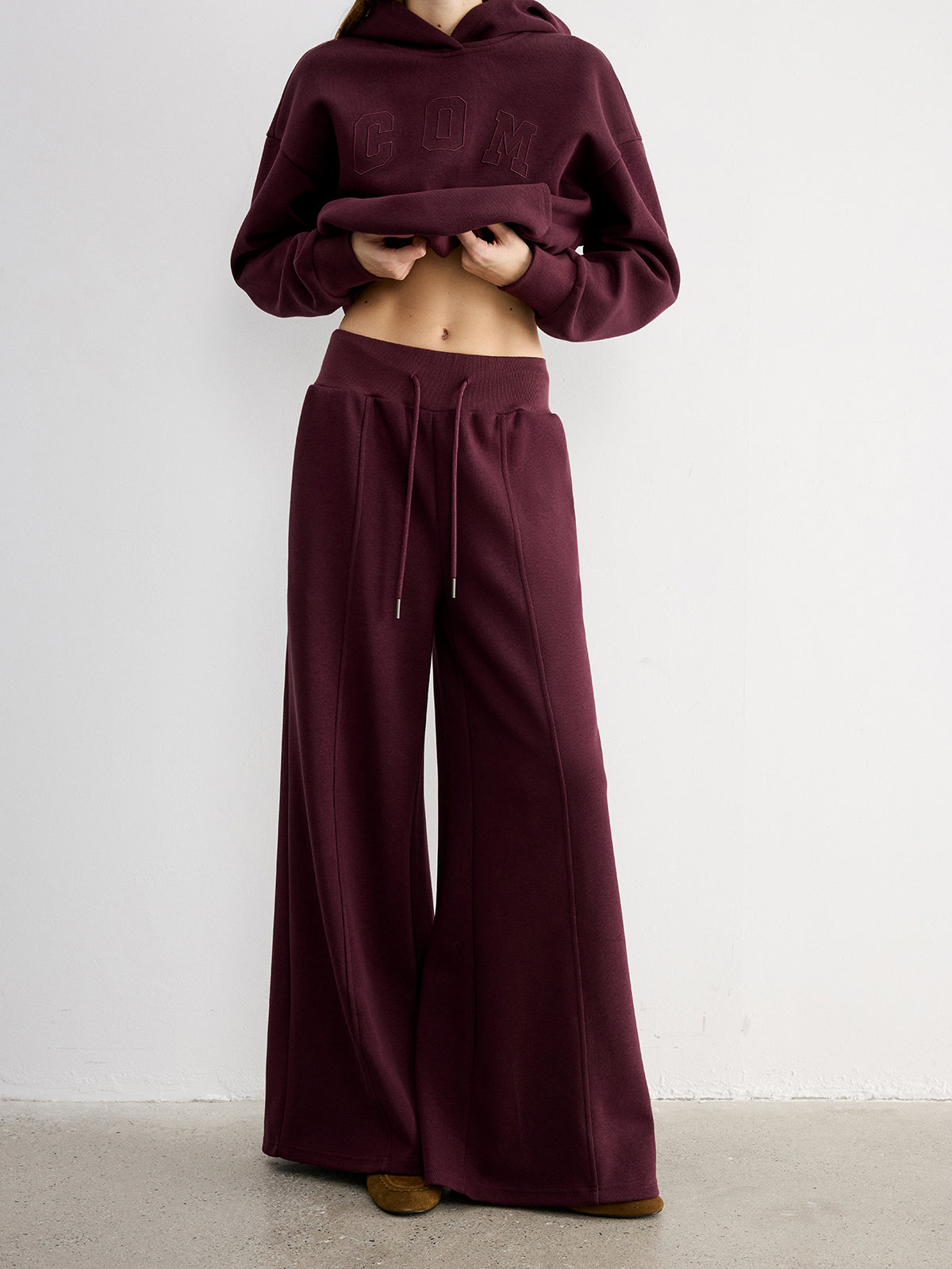 Strickhose mit weitem Bein und Kordelzug