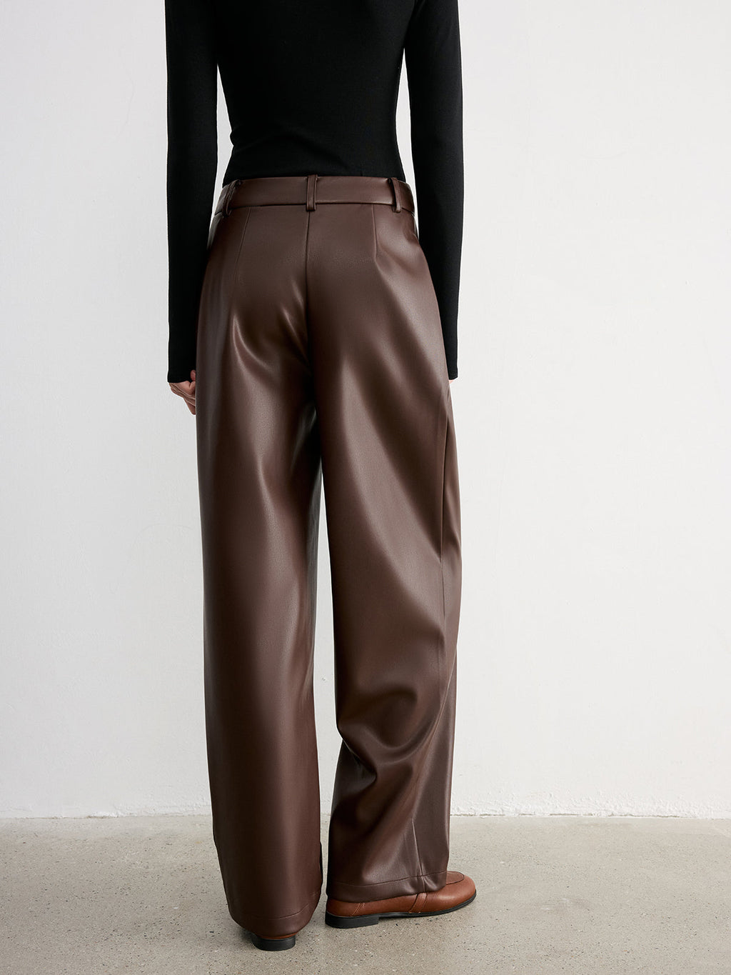 Pantalon large taille mi-haute en similicuir