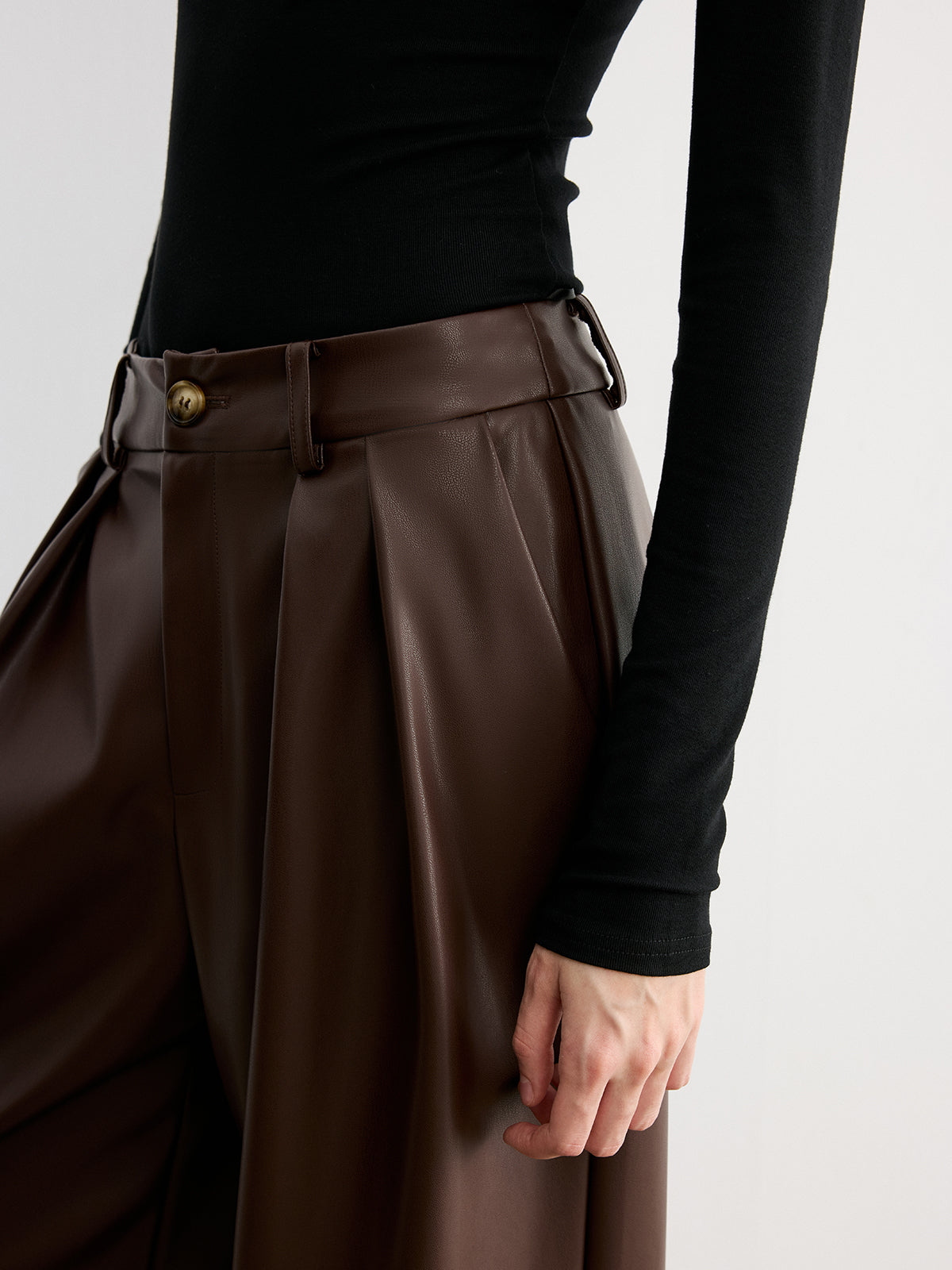 Pantalon large taille mi-haute en similicuir