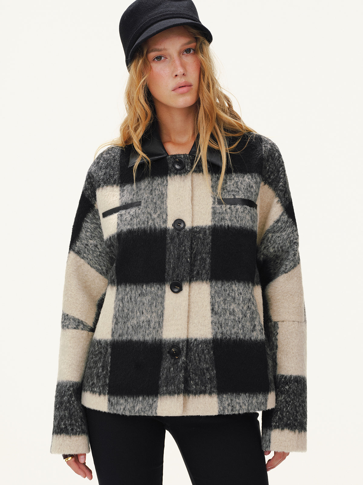 Manteau en faux cachemire à carreaux avec col en similicuir