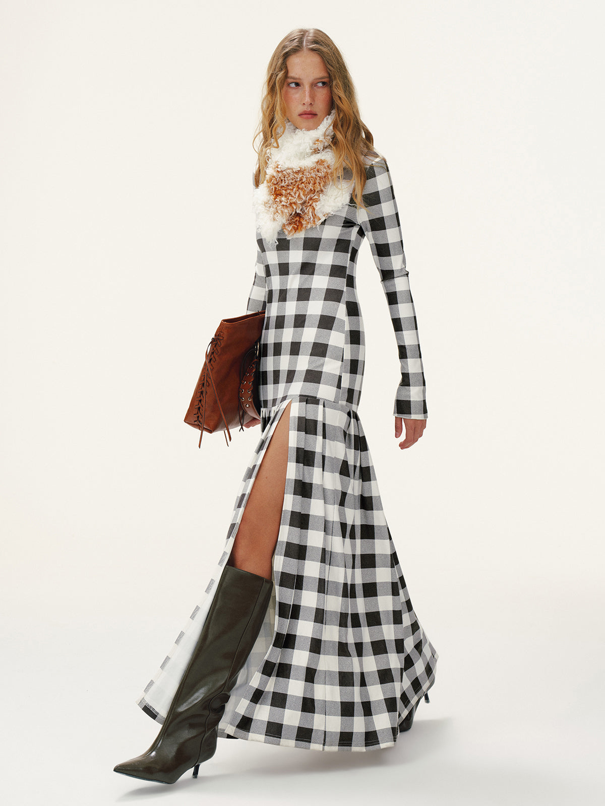 Robe longue maxi à col roulé, fendue, à carreaux et à manches longues