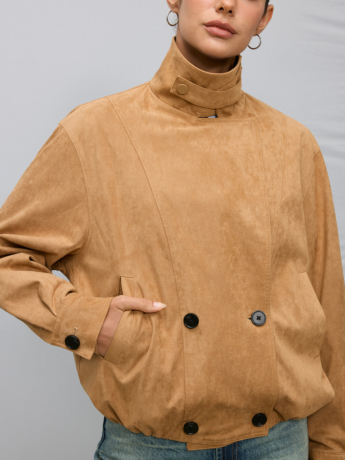 Zweireihiger Trenchcoat in Wildlederoptik