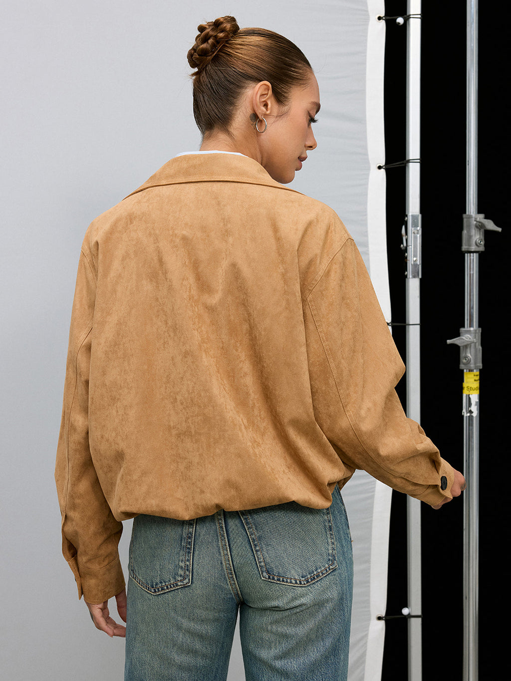 Zweireihiger Trenchcoat in Wildlederoptik