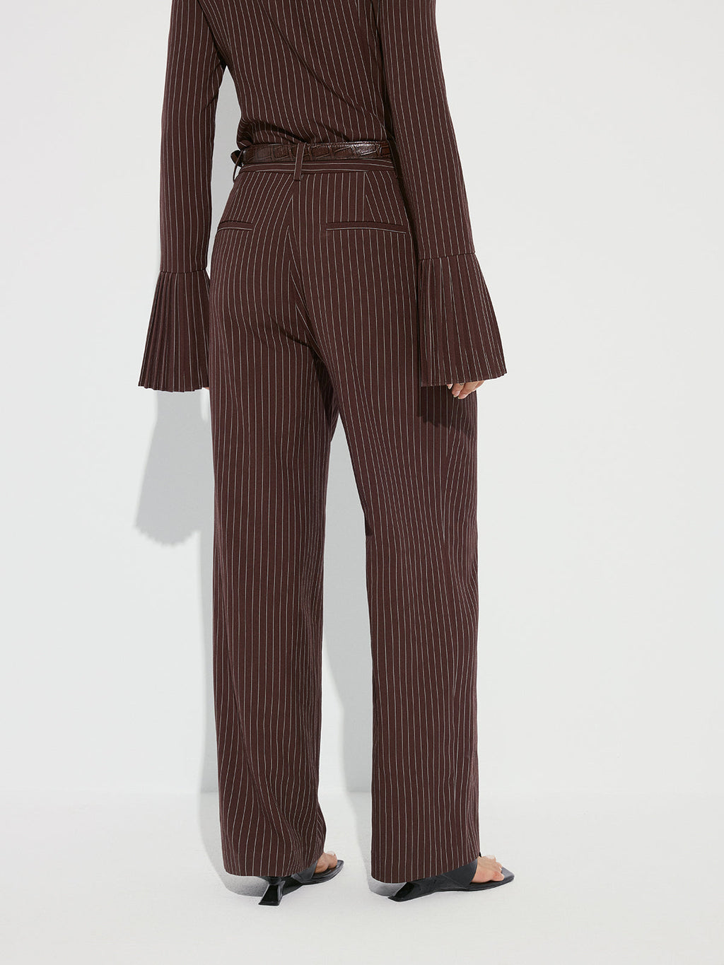 Pantalon plissé rayé à jambe large sans ceinture