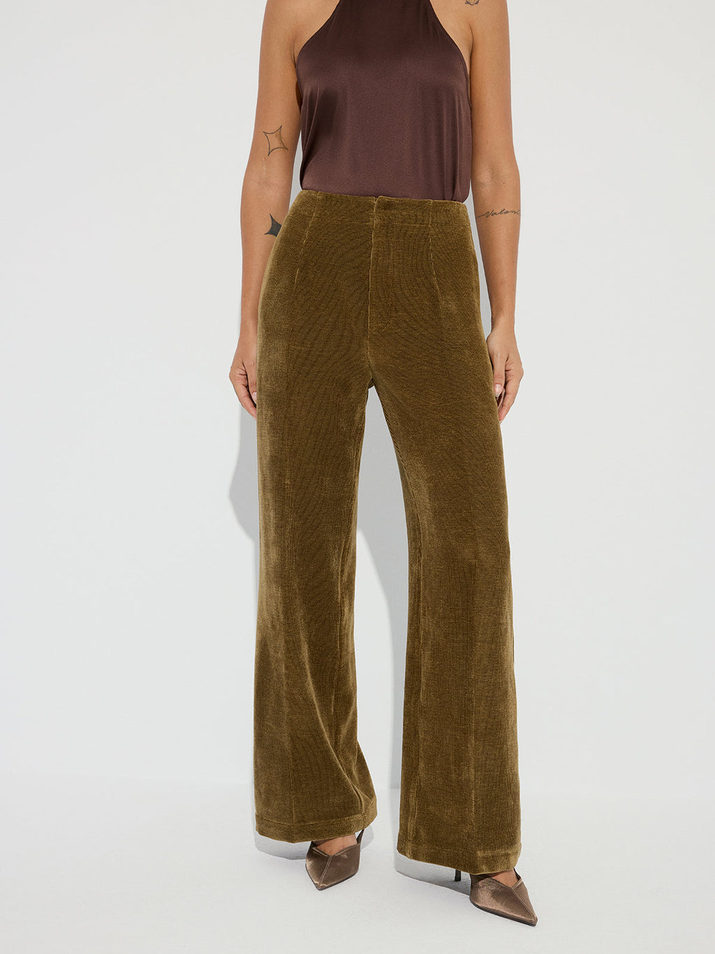 Hose aus Samt mit weitem Bein und mittelhohem Bund
