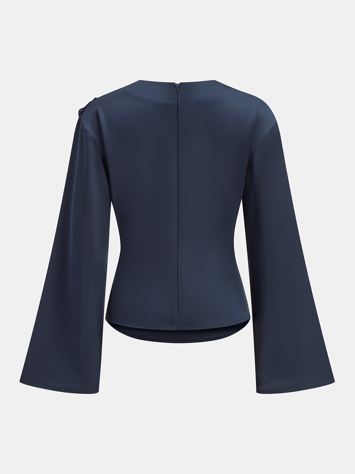 Satinbluse mit Glockenärmeln und Drapierung