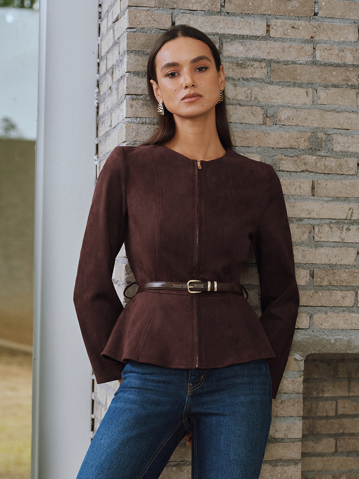 Taillierte Wildlederimitat-Jacke mit Reißverschluss