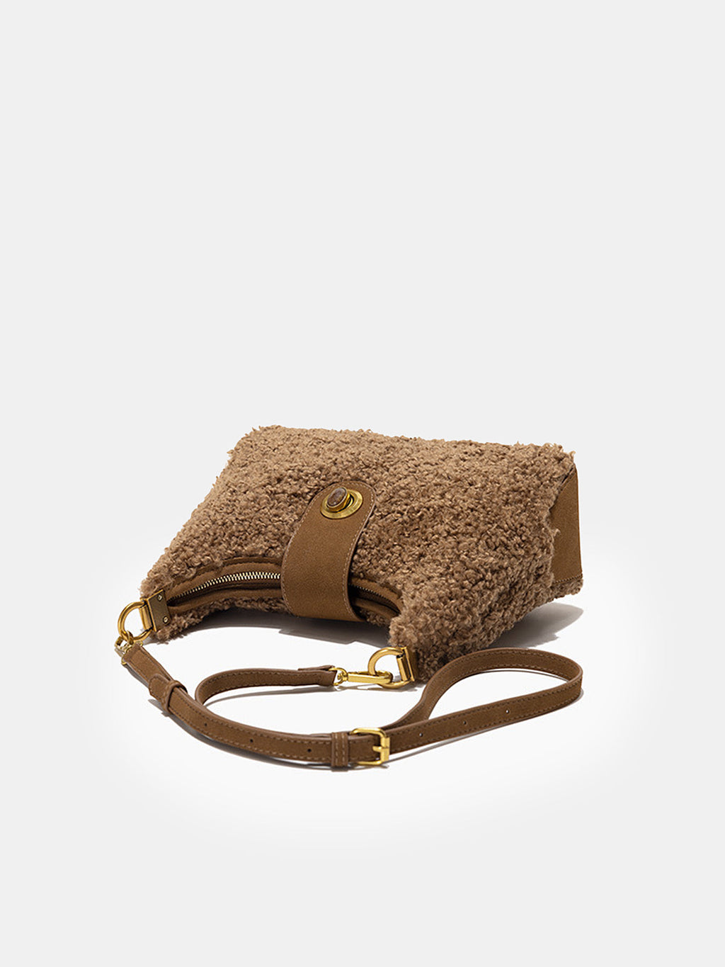 Hobobag aus Lammfellimitat
