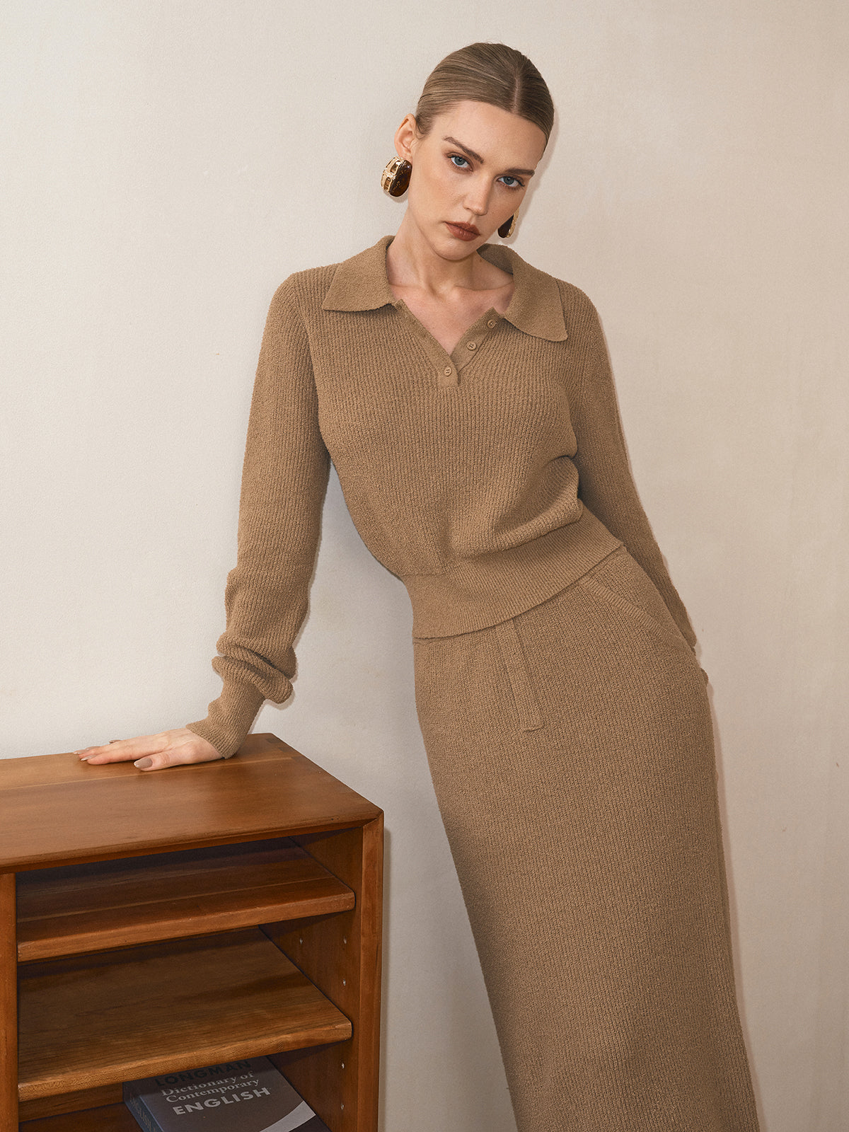Pullover mit Polokragen und gesmokter Taille
