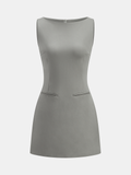 Ärmelloses, eng anliegendes Minikleid