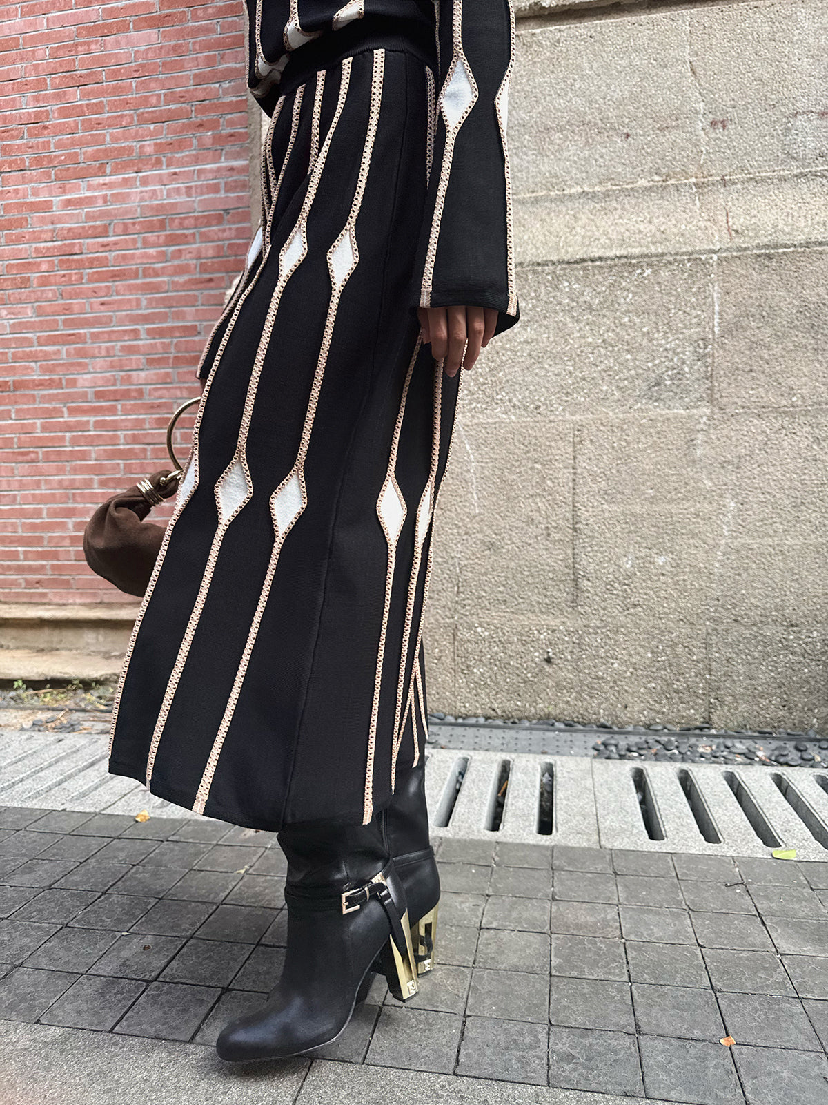 Geometric Pattern Knitted Maxi Skirt