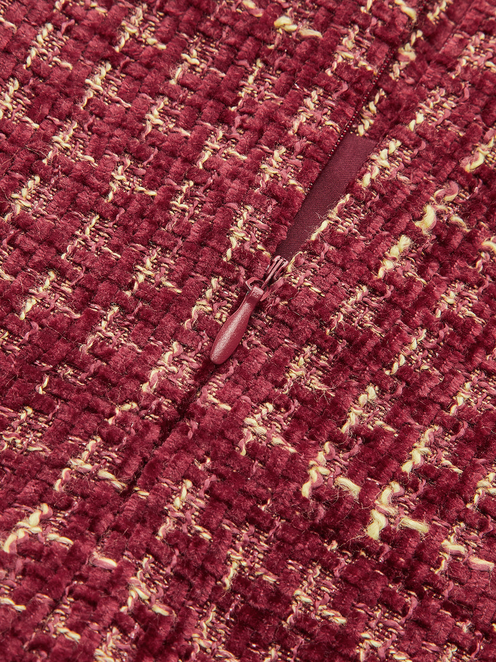 Tweed-Minikleid ohne Ärmel mit Metallknöpfen