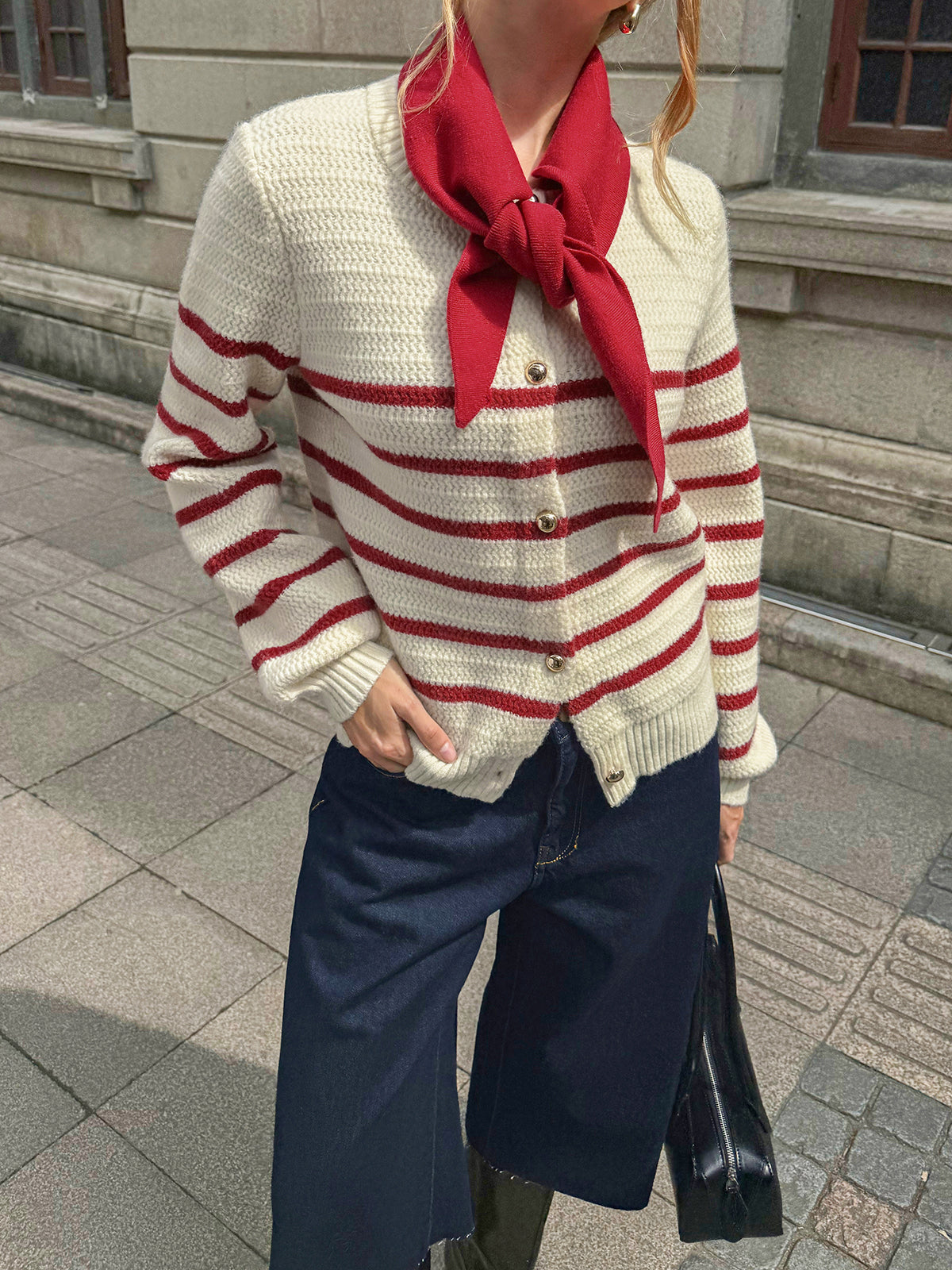 Gilet boutonné en métal rayé