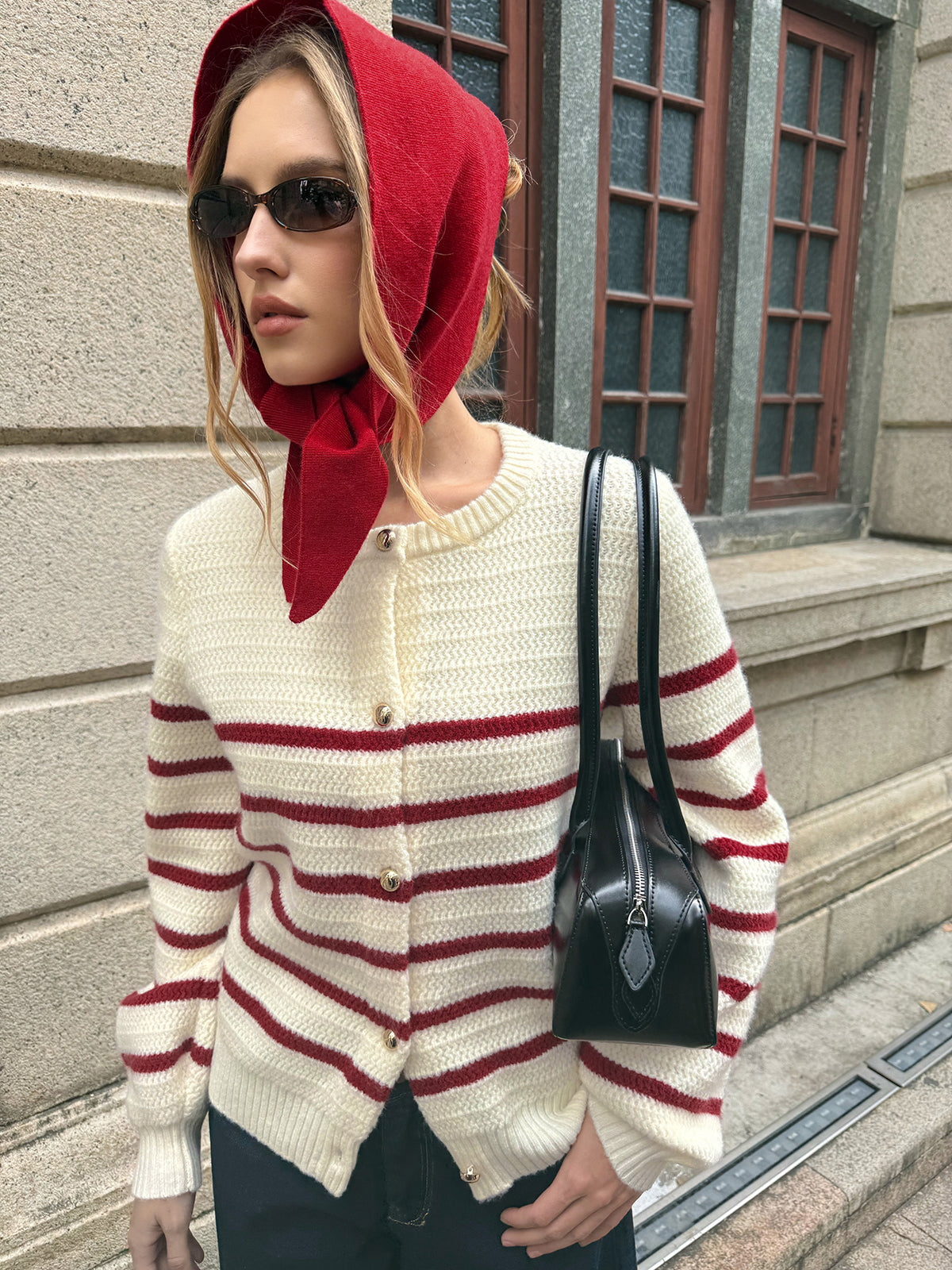 Gilet boutonné en métal rayé