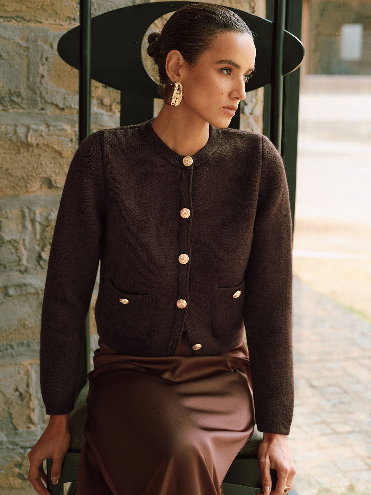 Strickjacke aus Wollmischung mit Metallknöpfen