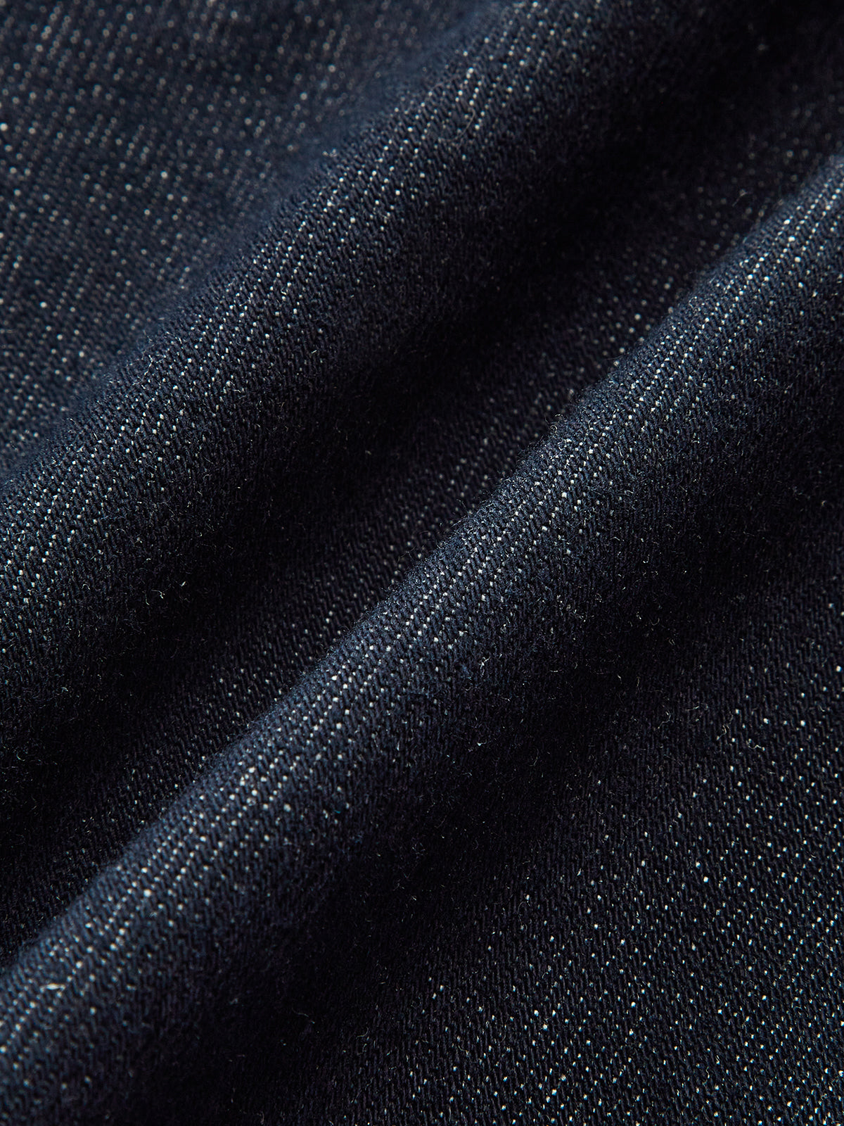 Denim-Jeans mit gekrümmtem Bein