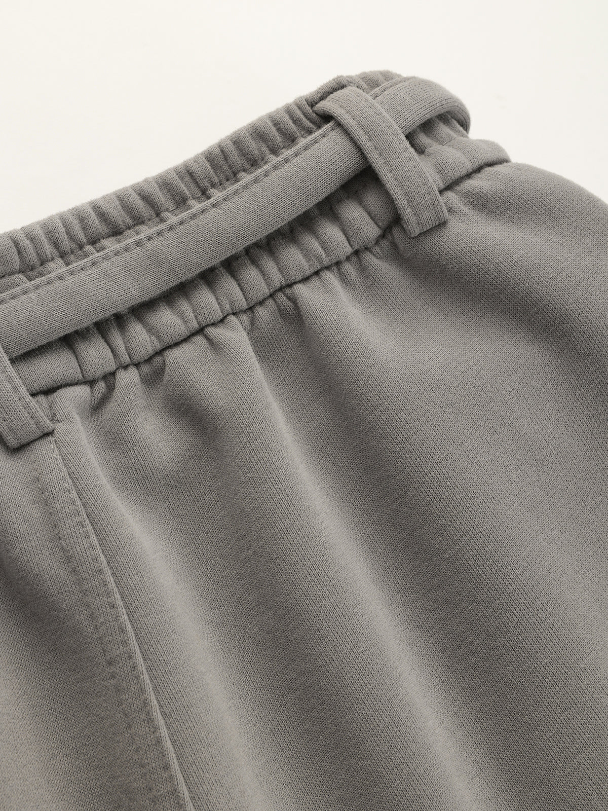 Sweatpants mit weitem Bein und mittlerer Bundhöhe