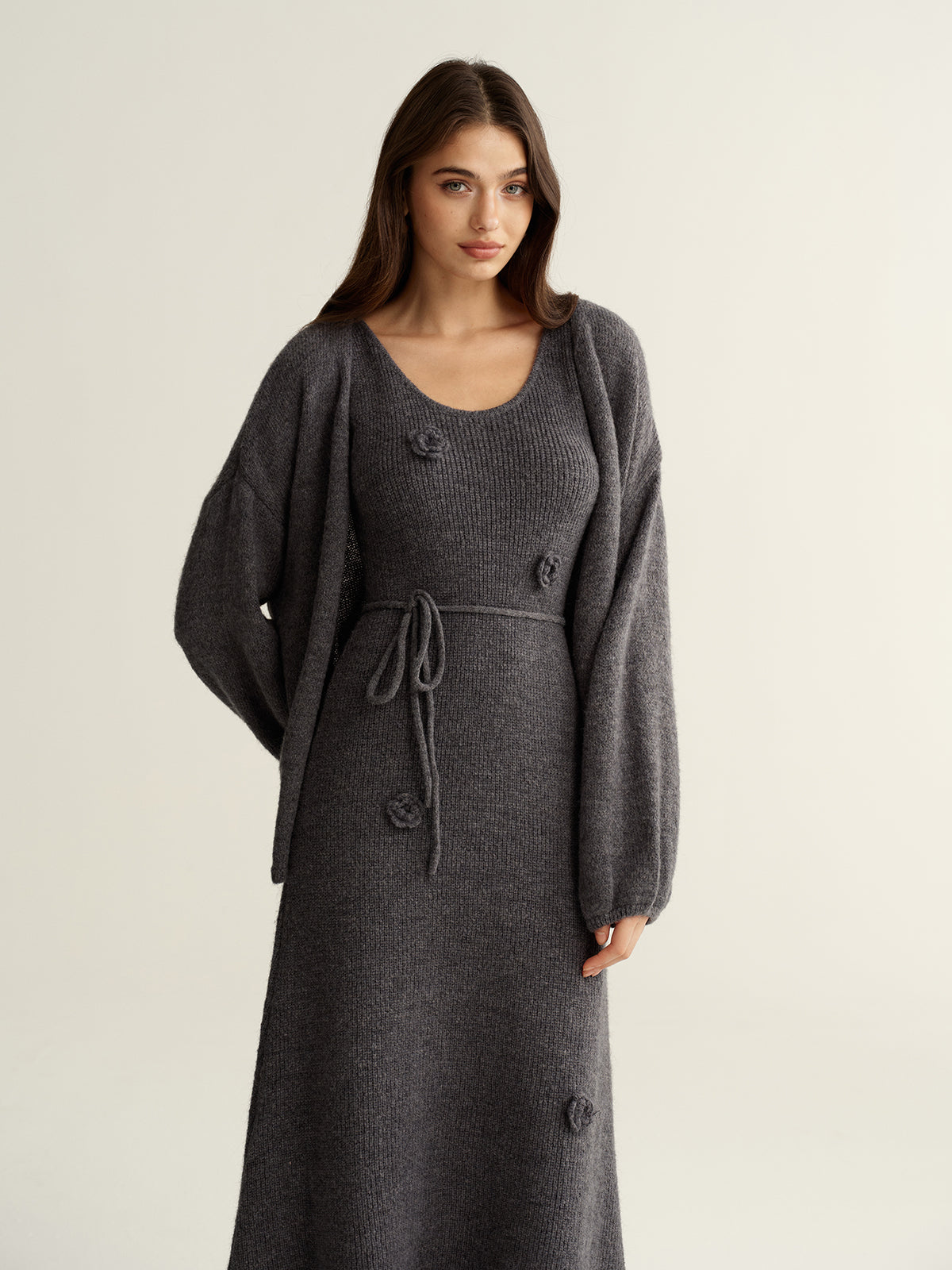 Ensemble deux pièces robe et cardigan en maille florale 3D
