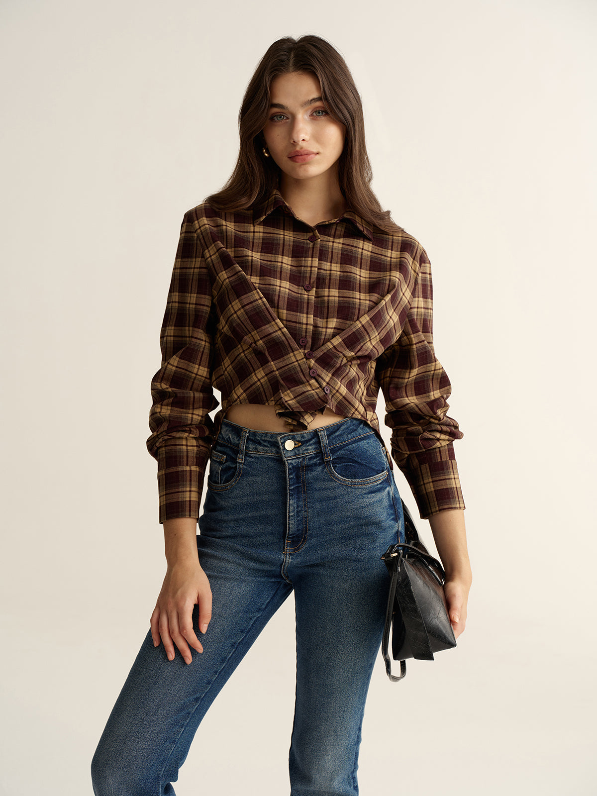Chemise courte à carreaux boutonnée avec nœud