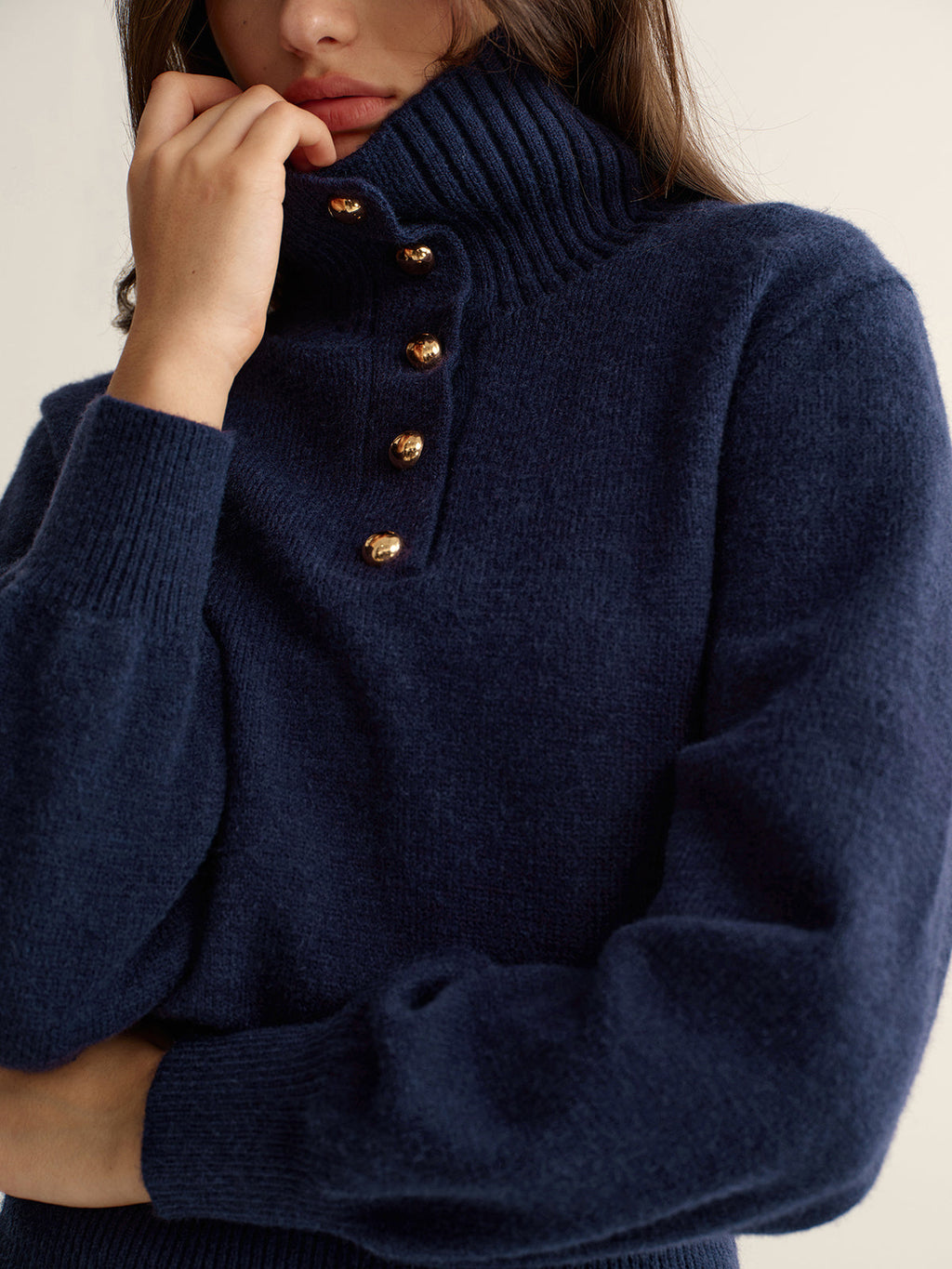 Polo-Pullover mit Metallknöpfen