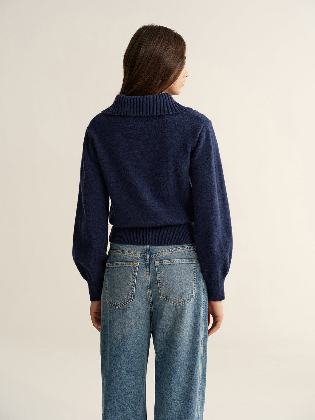 Polo-Pullover mit Metallknöpfen