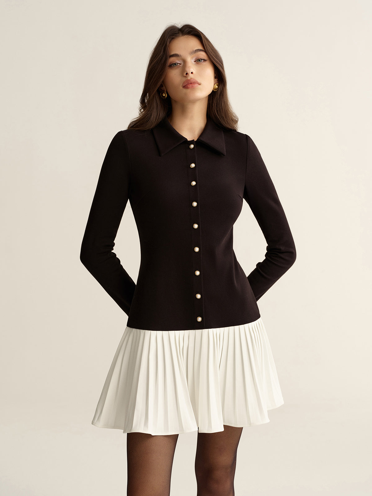 Mini-Kleid mit Hemdkragen, Kontrast-Faltenrock