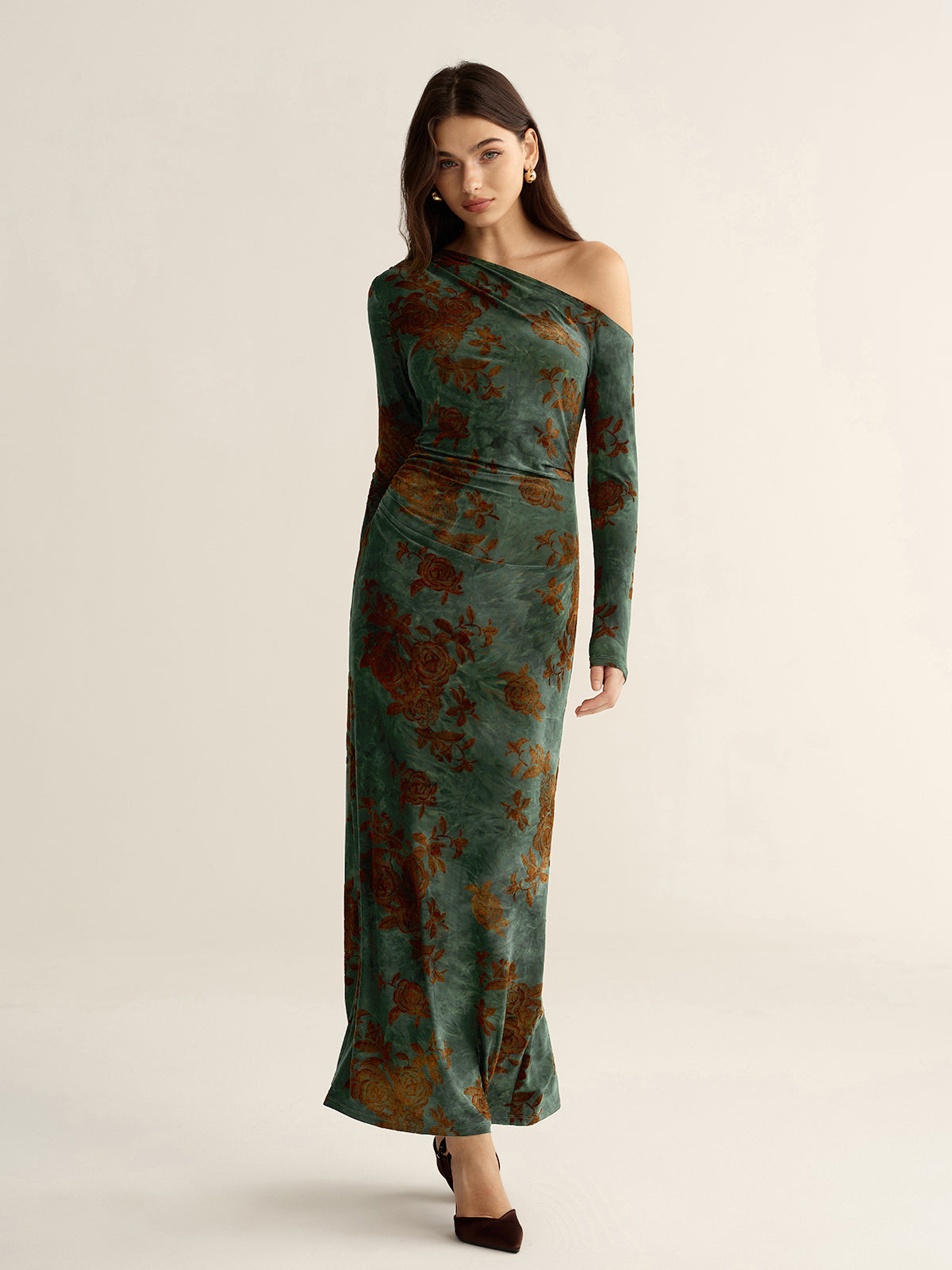 Robe longue jacquard florale à une épaule