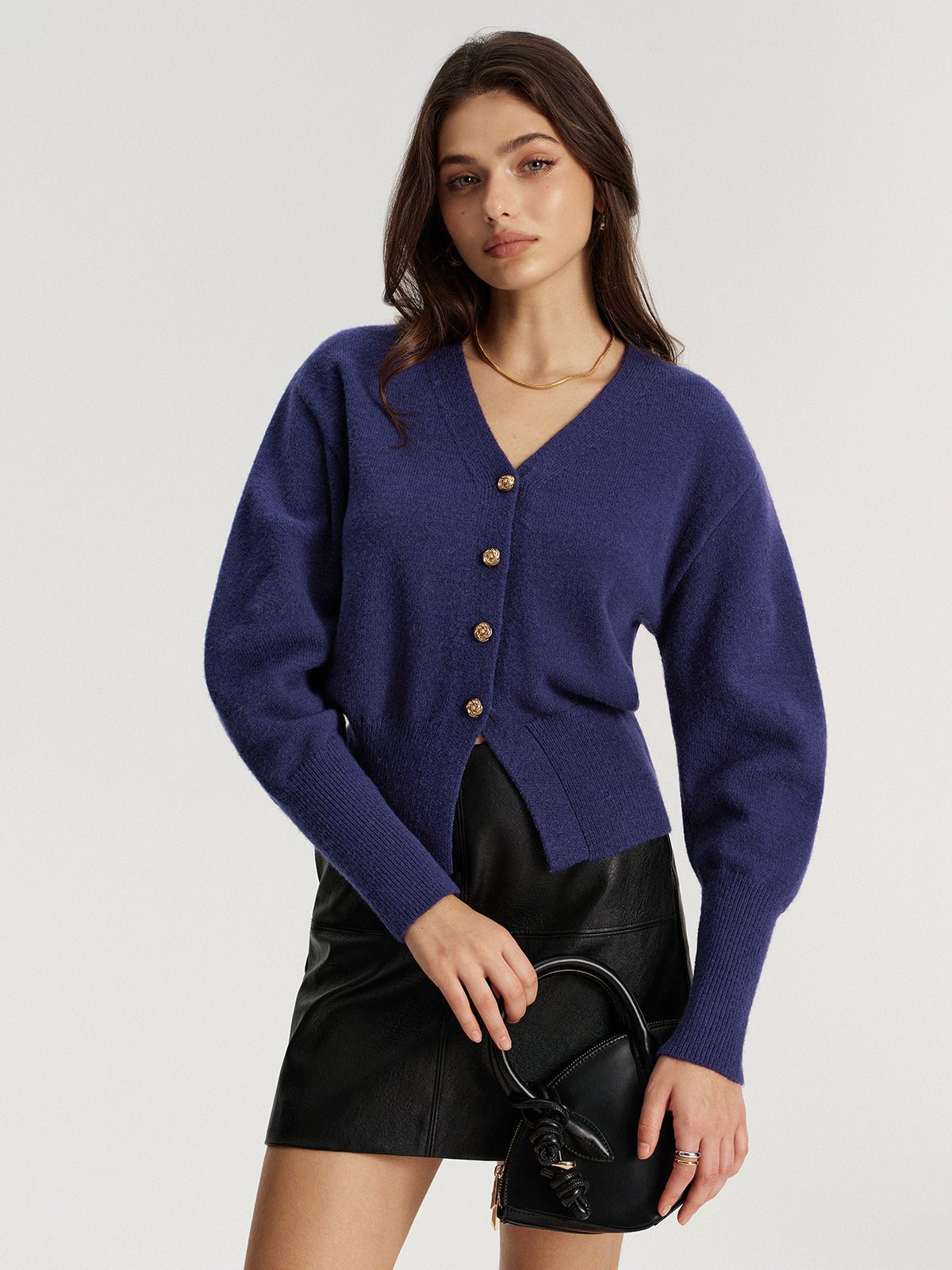 Cardigan en maille à col en V et boutons en métal