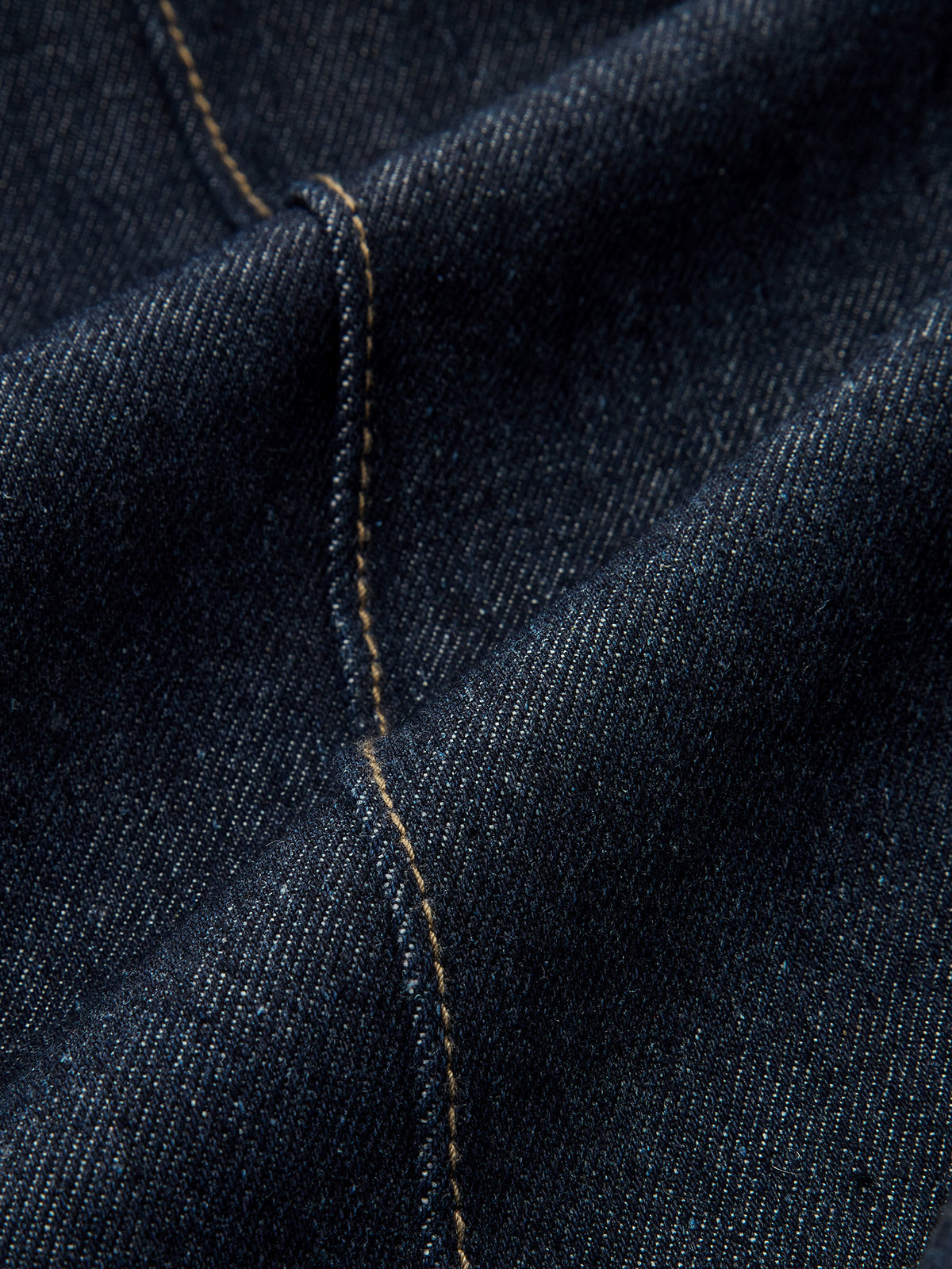 Jeans mit geradem Bein und kontrastierendem Bund