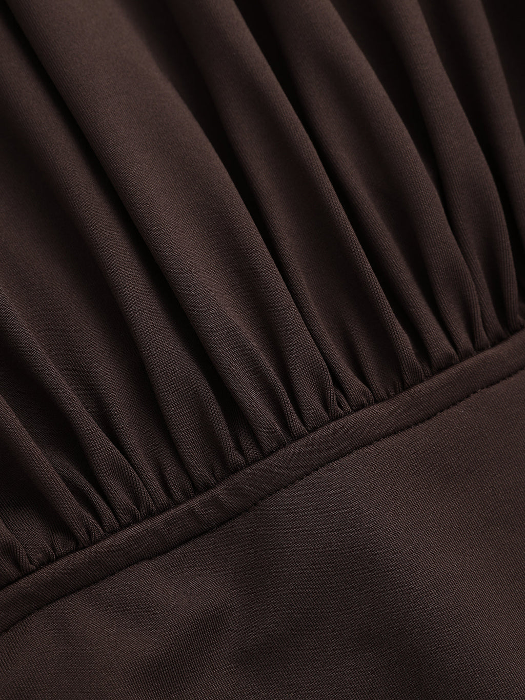 Langärmeliges Maxikleid mit geraffter Taille und Meerjungfrauen-Schnitt