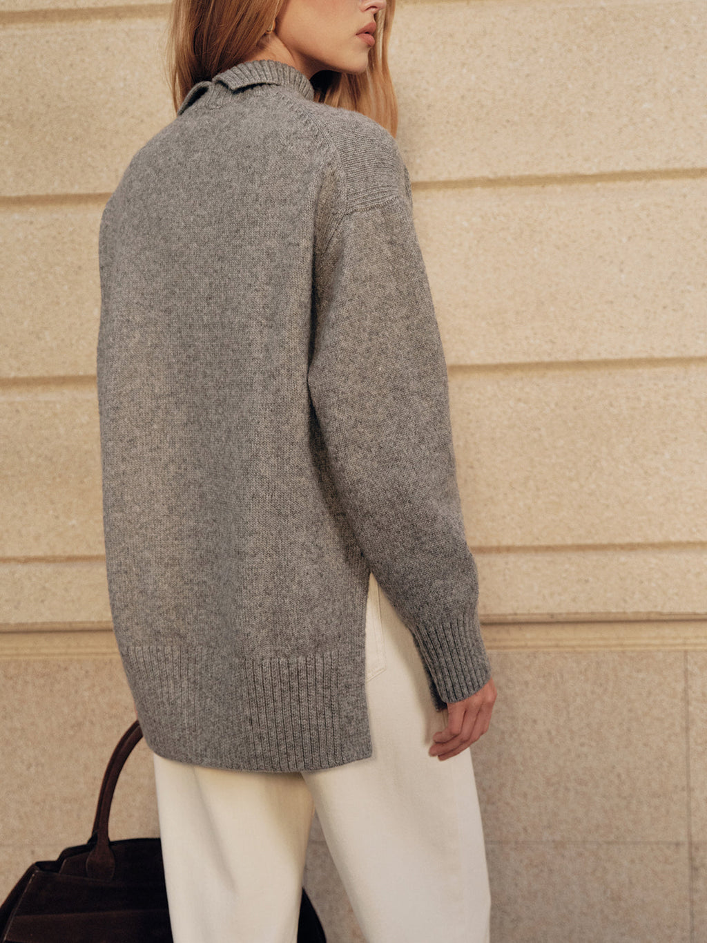 Pullover aus Wollmix mit Rollkragen und Seitenschlitzen