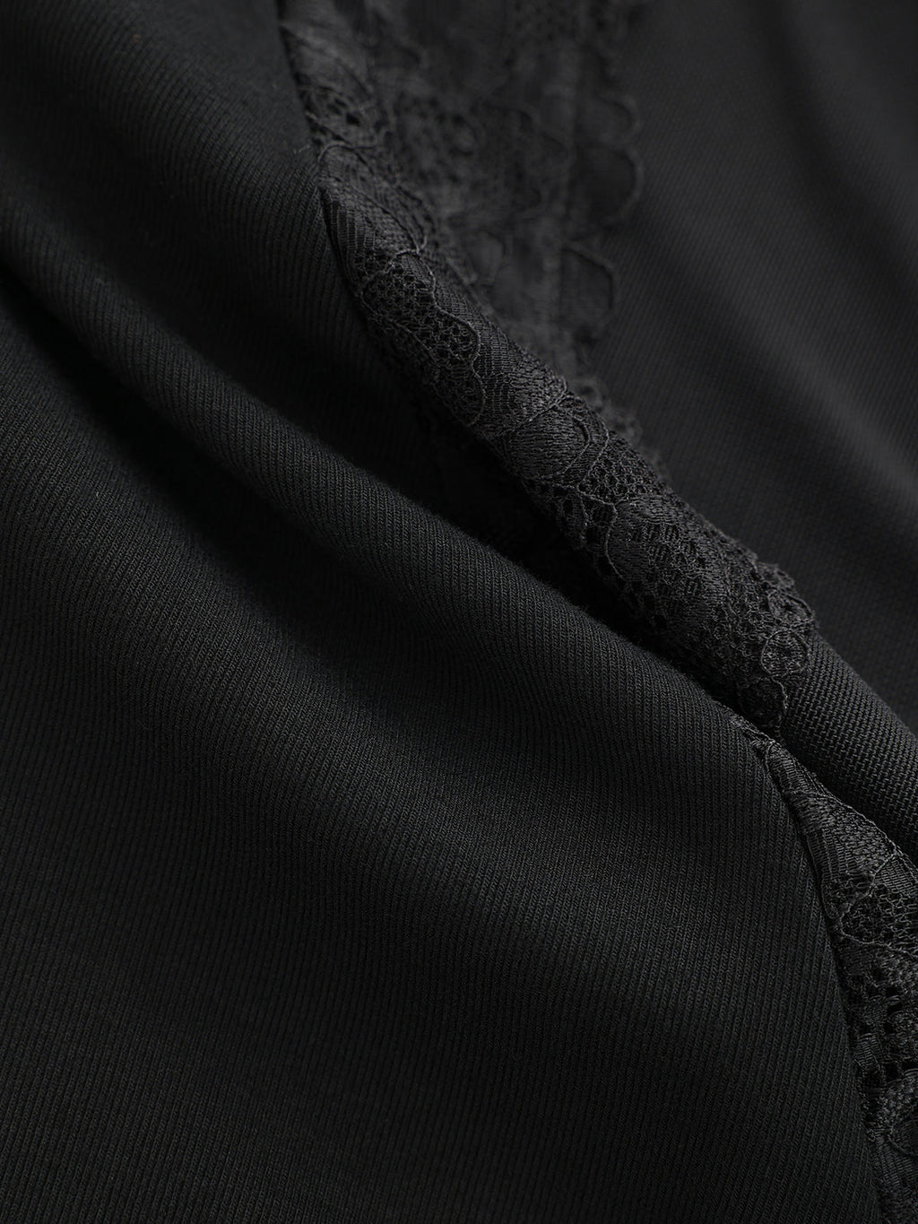 Halbtransparenter Mesh-Spitzen-Body mit langen Ärmeln