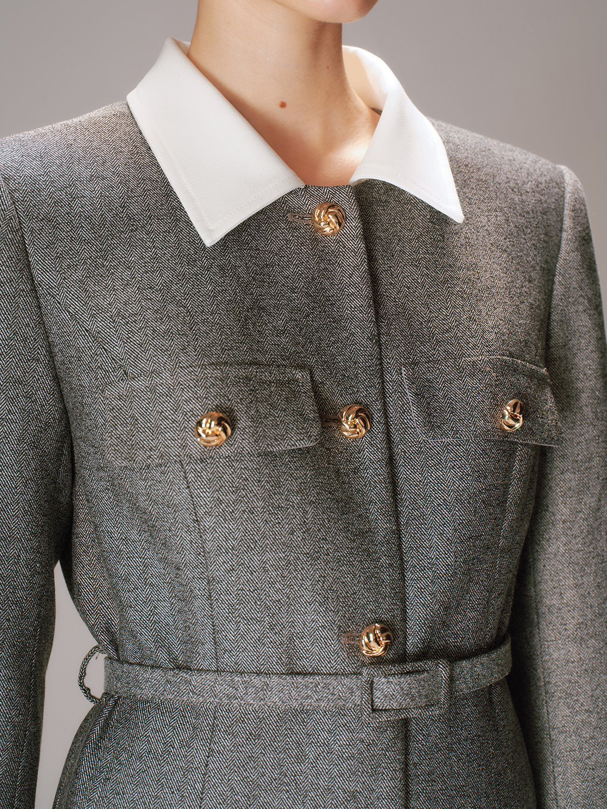 Taillierter Tweed-Blazer mit Kontrastkragen