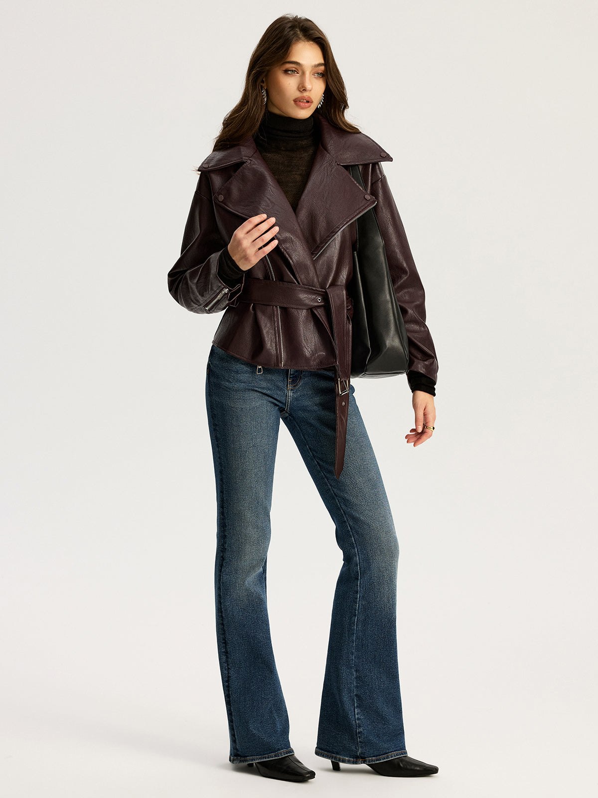 Kunstlederjacke mit Reißverschluss und Gürtel