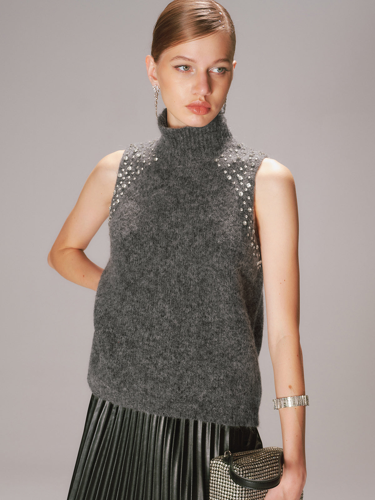 Gilet pull en mélange de laine orné de cristaux