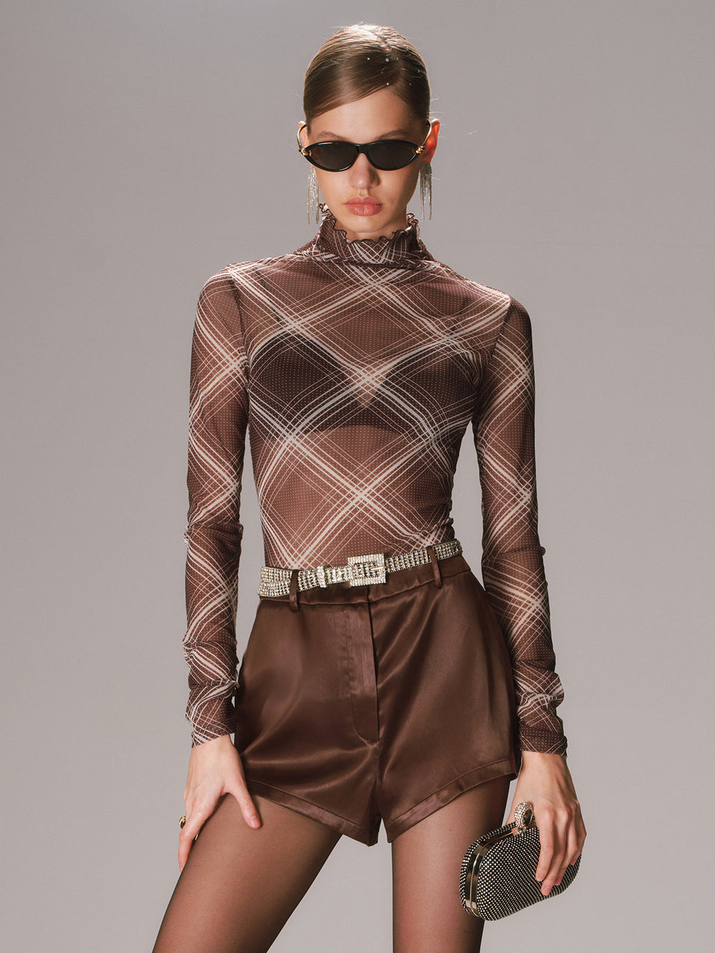 Haut à manches longues en maille transparente à carreaux à col roulé