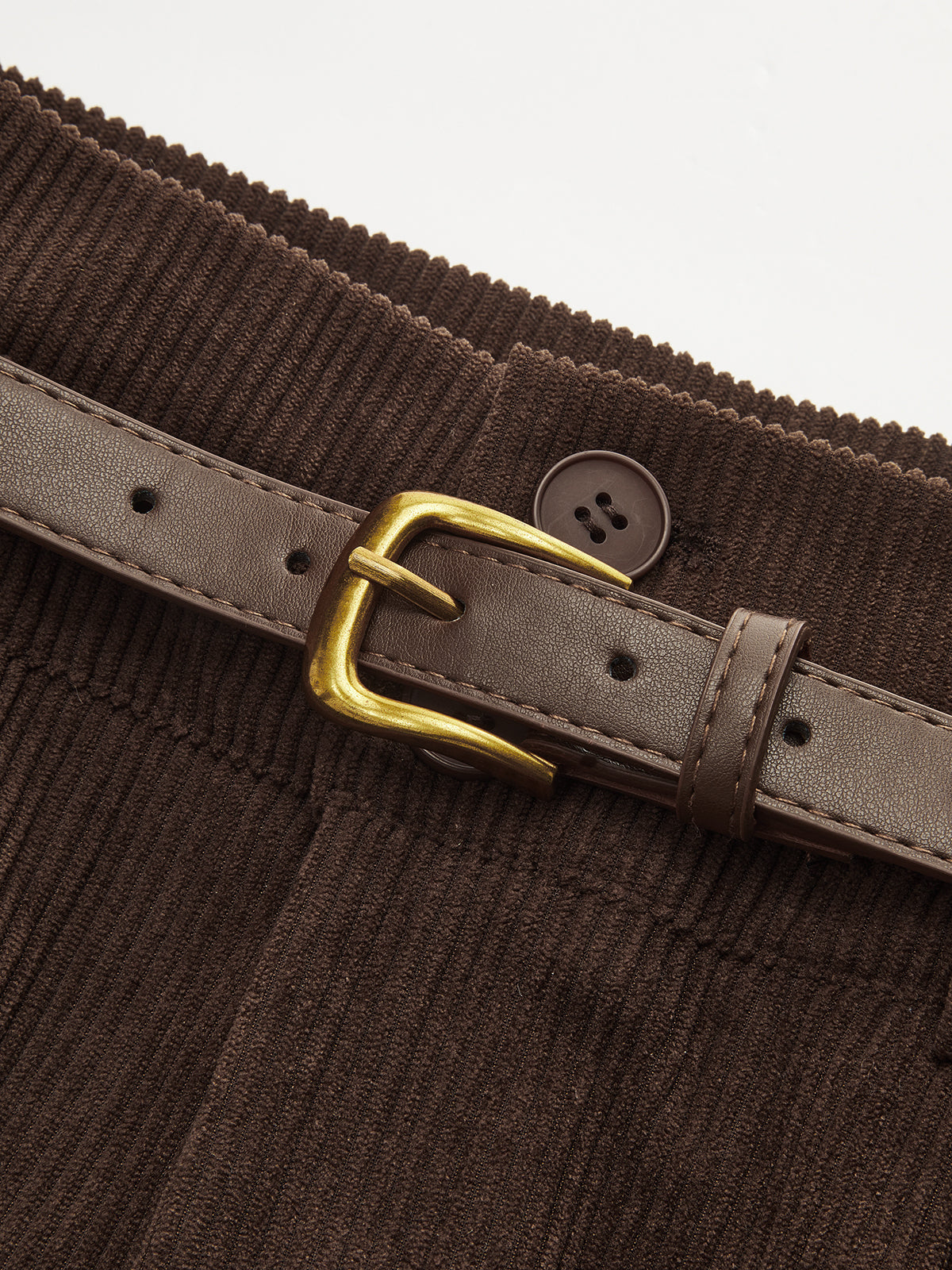 Gürtelhose aus Cord mit hoher Taille
