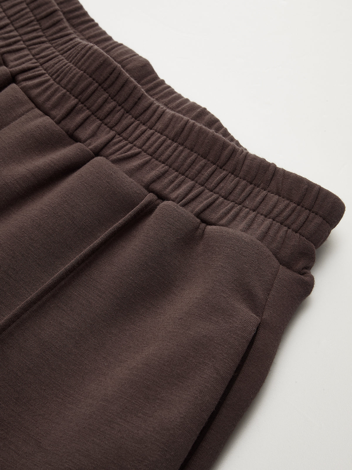 Sweatpants mit elastischem Bund und mittelhoher Taille