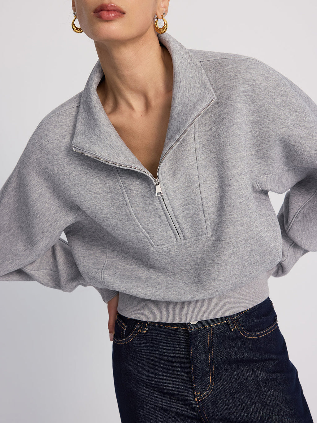 Übergroßes bauchfreies Sweatshirt mit halbem Reißverschluss