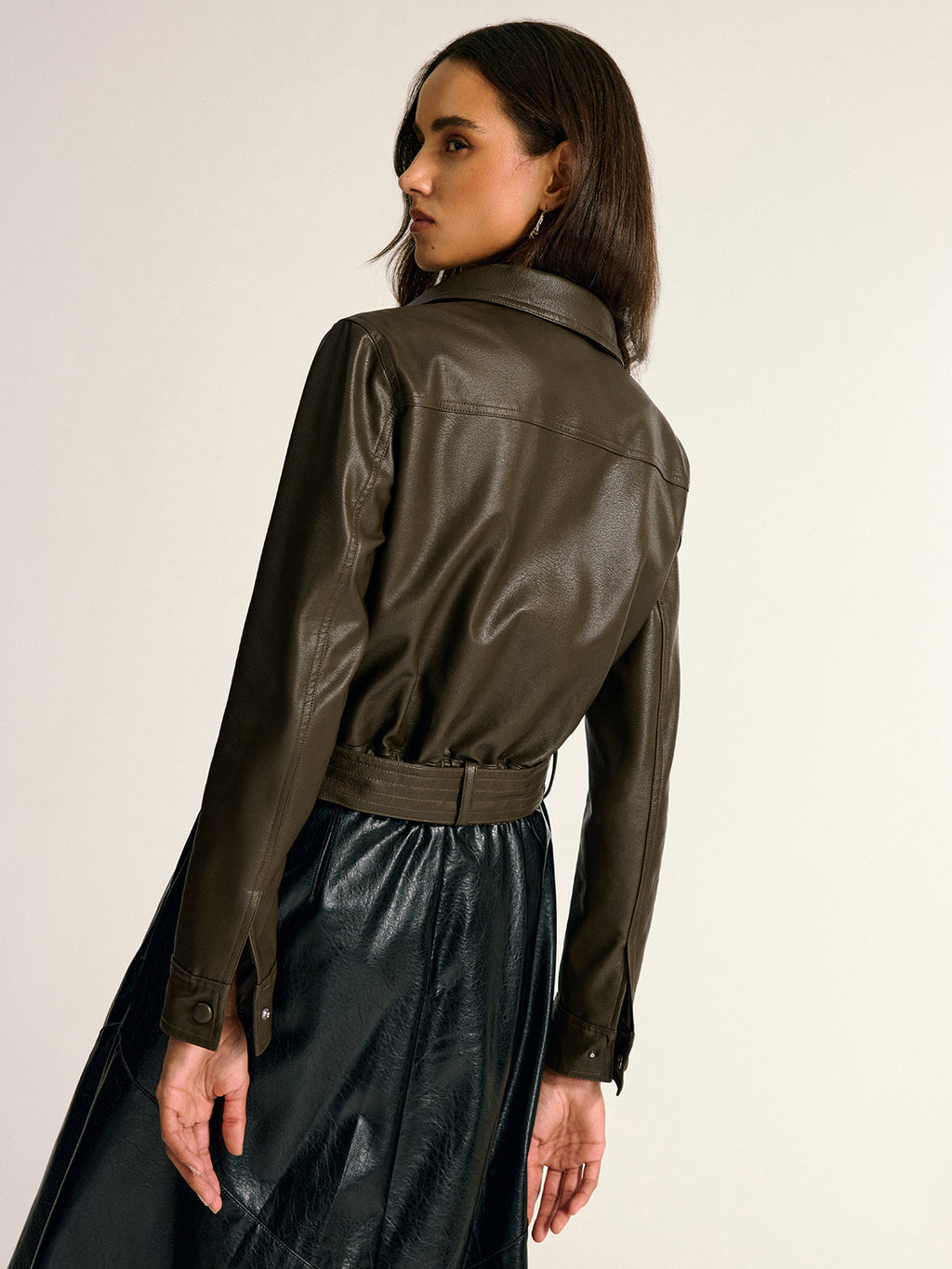 Surchemise cargo en similicuir avec ceinture