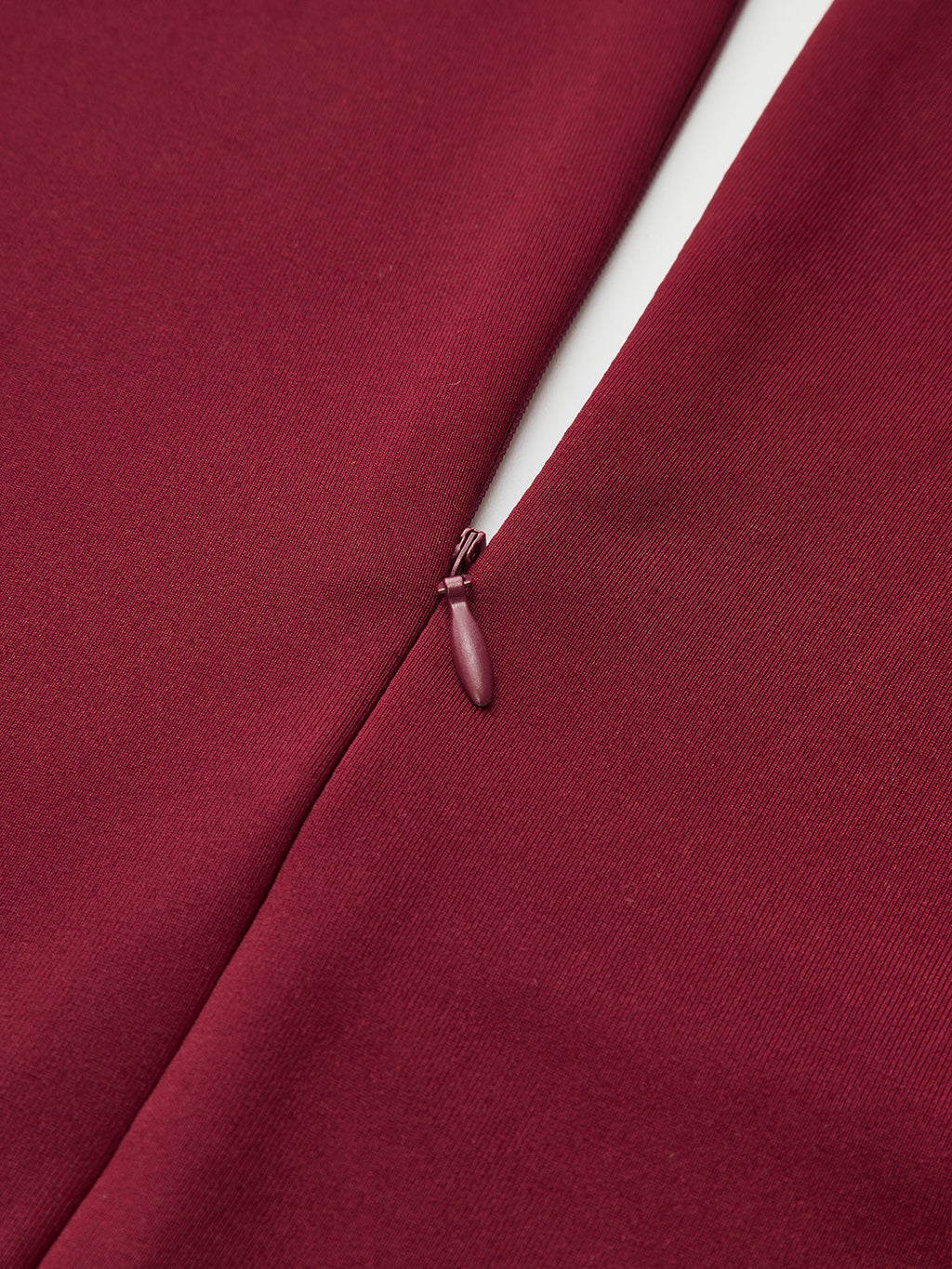 Robe sans manches à encolure carrée