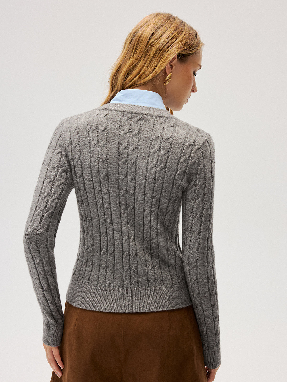 2-in-1 Kontrast-Rollkragenpullover mit Zopfmuster
