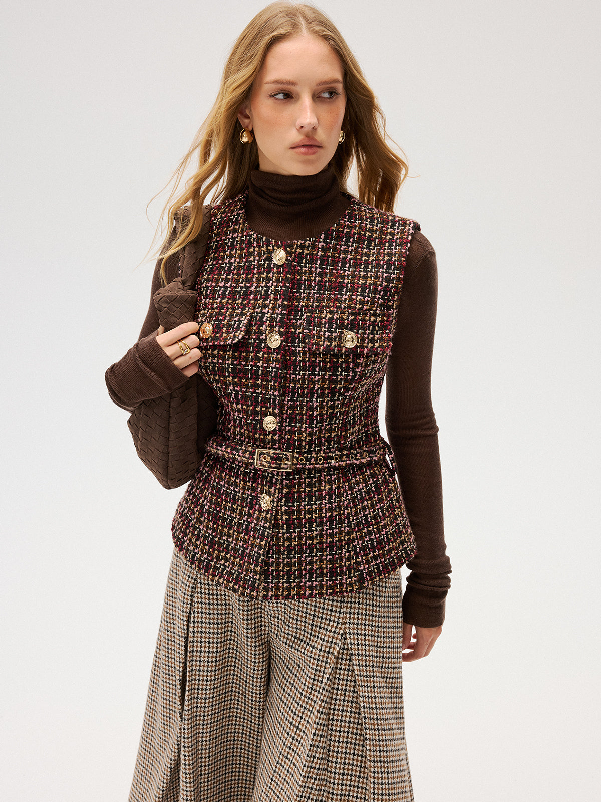 Gilet sans manches en tweed ceinturé