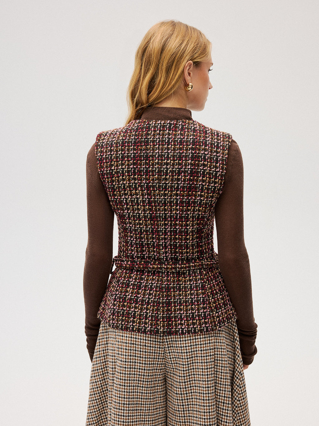 Gilet sans manches en tweed ceinturé