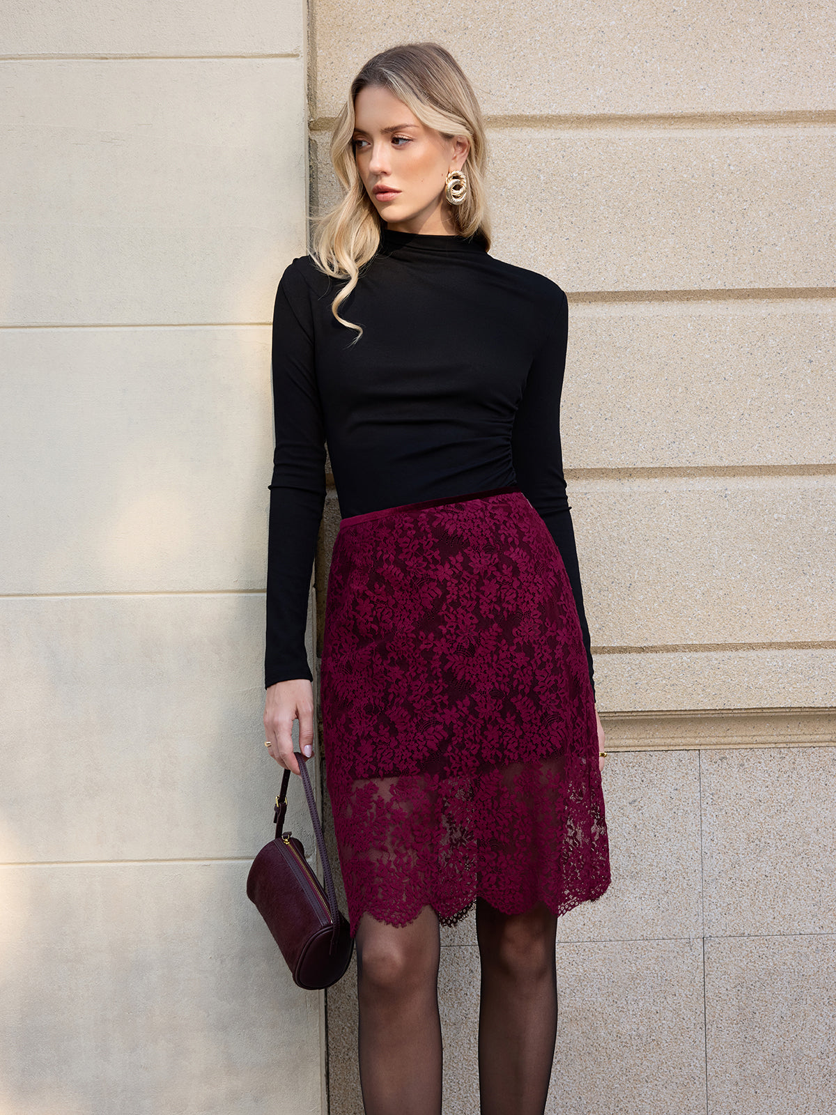 Jupe Midi en Dentelle Florale