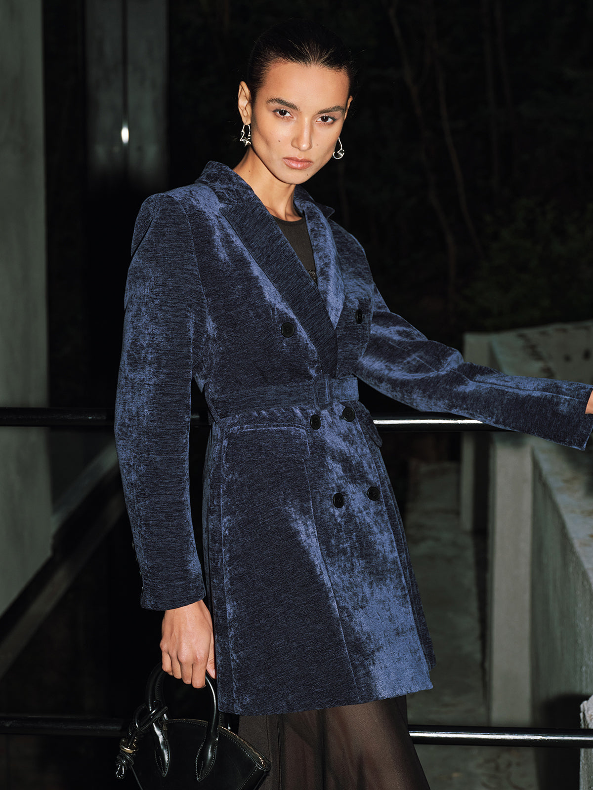 Robe-Blazer ceinturée croisée en velours