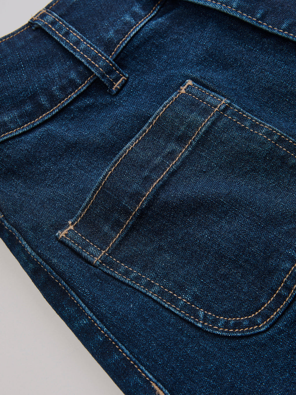 High-Waist Straight-Leg Jeans aus Denim